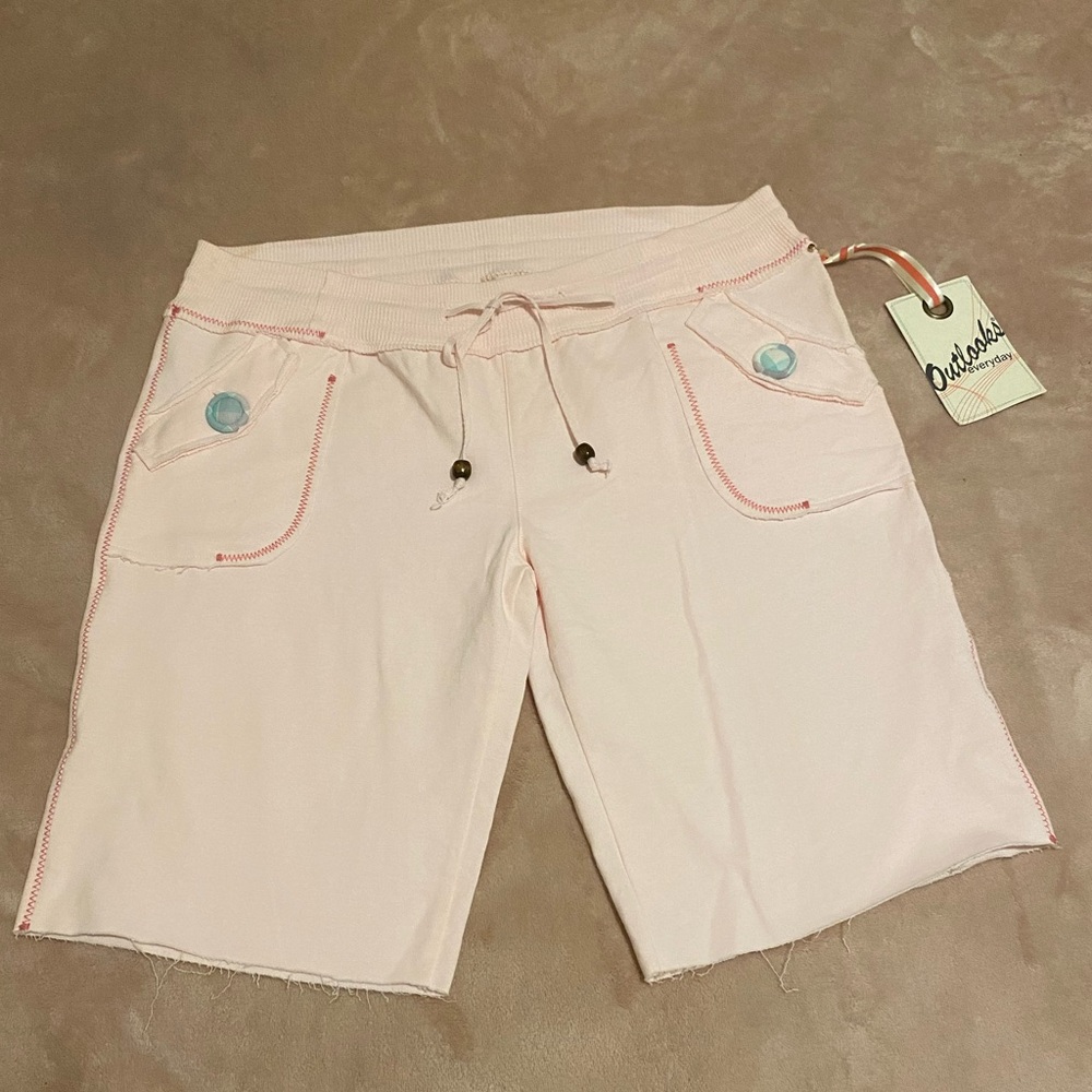 NWT Outlooks Everyday Women Pink Size M short